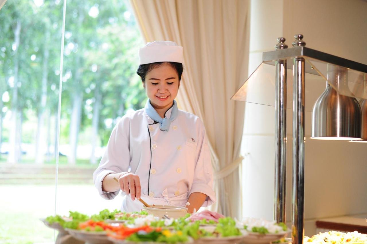 Tawa Ravadee Resort Prachinburi, A Member Of Worldhotels Distinctive Si Maha Phot Exterior foto
